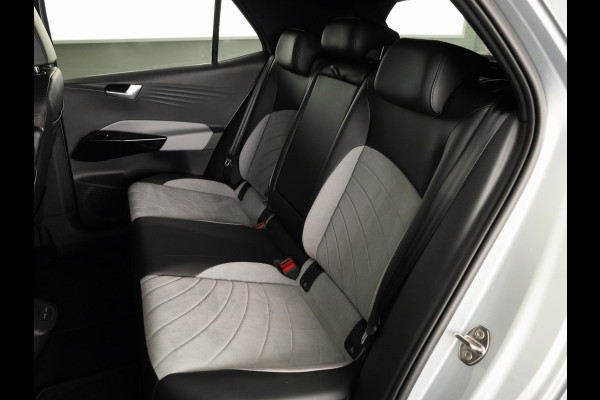Volkswagen ID.3 Pro Edition 58 kWh 204pk | Navigatie | Parkeercamera | 19 inch Lichtmetalen velgen | Aplle Carplay /- Android auto