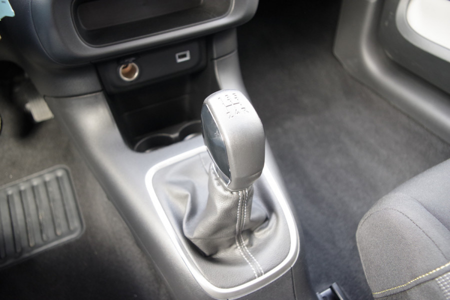 Citroën C3 1.2 83 PK PureTech Max, Cruise Control, Parkeersensor, LED