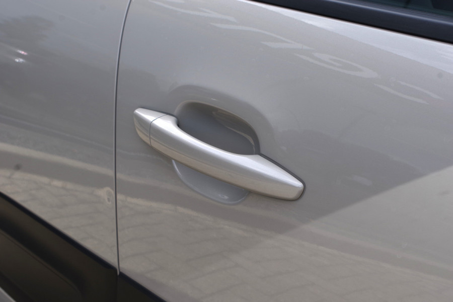 Citroën C3 1.2 83 PK PureTech Max, Cruise Control, Parkeersensor, LED