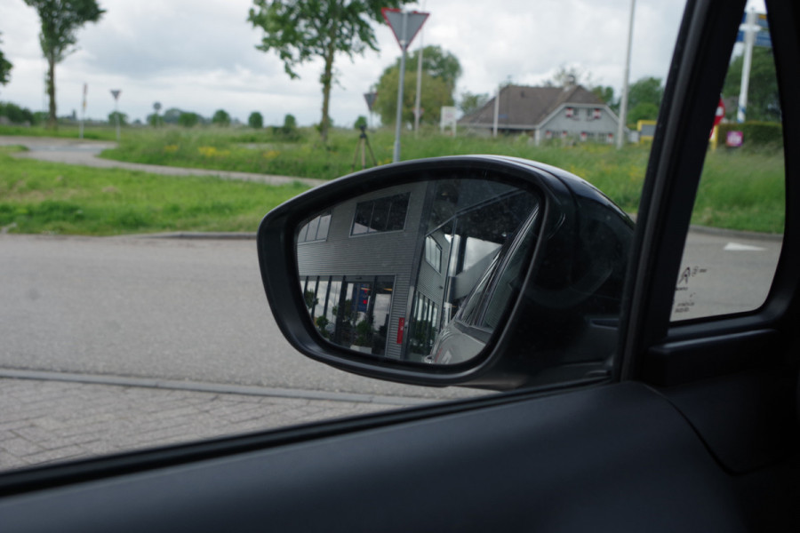 Citroën C3 1.2 83 PK PureTech Max, Cruise Control, Parkeersensor, LED