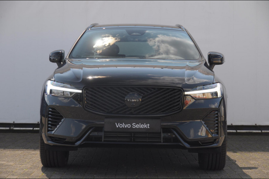 Volvo XC60 T6 350PK Automaat AWD Plus Black Edition / Elektrisch bedienbare voorstoelen met geheugen/ Stoelverwarming/ Stuurverwarming/ Harman Kardon audio/ 360 Camera/