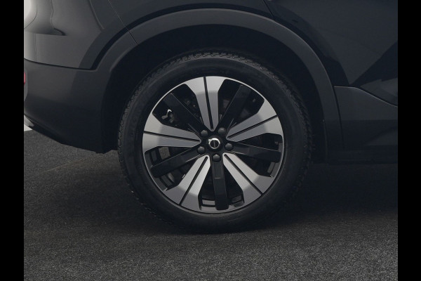 Volvo XC40 Recharge 67 kWh 231pk Dealer O.H. | Trekhaak Af Fabriek | Warmtepomp | Camera | Google Assistent | 19"L.M | Sportstoelen & Stuur Verwarmd | Standkachel | Apple Carplay | Cruise Control | DAB |