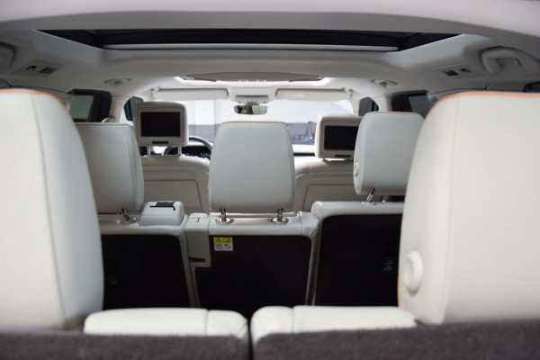 Land Rover Discovery 3.0 Si6 HSE Luxury 7p. Navi|Panoramadak|Massage|DVD Ent.|ijskast|340pk!