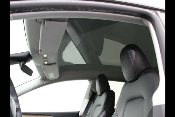 Tesla Model Y Performance Long Range AWD 75 kWh Climate control Adaptieve cruise control Achteruitrijcamera Panoramadak Keyless Stuurverwarming Stoelverwarming LED Navigatie Parkeersensoren Trekhaak