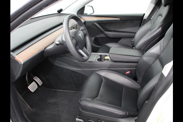 Tesla Model Y Performance Long Range AWD 75 kWh Climate control Adaptieve cruise control Achteruitrijcamera Panoramadak Keyless Stuurverwarming Stoelverwarming LED Navigatie Parkeersensoren Trekhaak