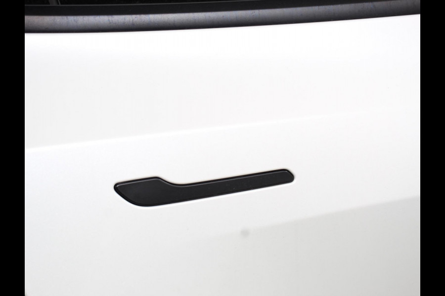 Tesla Model Y Performance Long Range AWD 75 kWh Climate control Adaptieve cruise control Achteruitrijcamera Panoramadak Keyless Stuurverwarming Stoelverwarming LED Navigatie Parkeersensoren Trekhaak