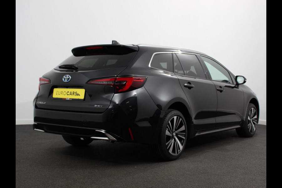 Toyota Corolla Touring Sports Automaat Hybrid 140 Active Camera Navigatie Apple Carplay/Android Auto Climate Control Parkeer sensoren Lichtmetalen Velgen