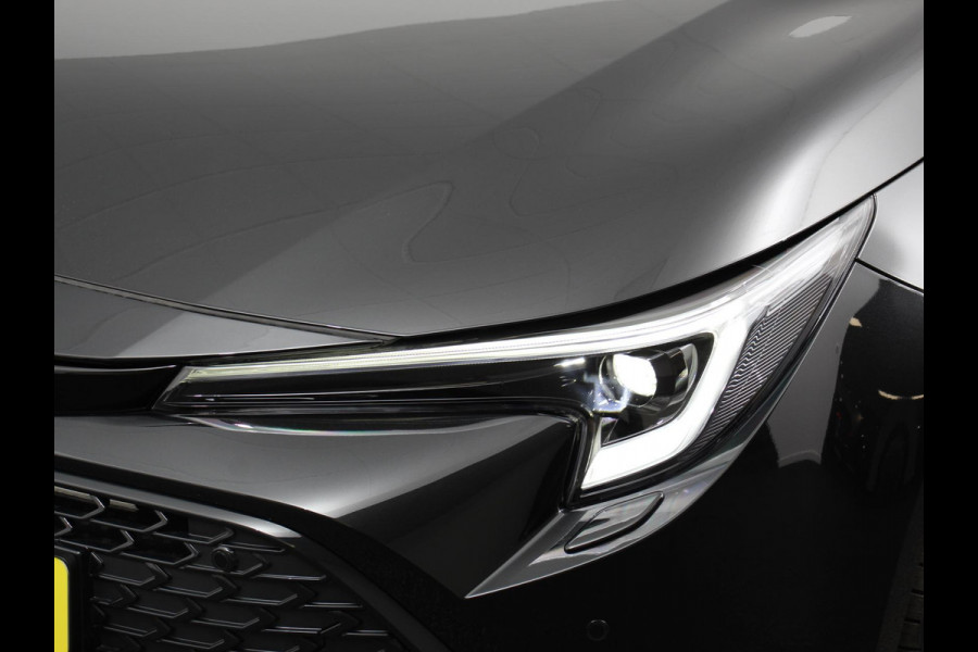 Toyota Corolla Touring Sports Automaat Hybrid 140 Active Camera Navigatie Apple Carplay/Android Auto Climate Control Parkeer sensoren Lichtmetalen Velgen