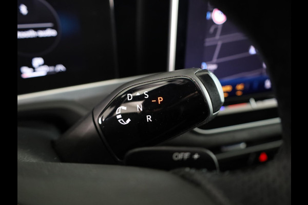 Volkswagen Passat Variant 1.5 eHybrid R-Line Edition 204 PK | Navigatie | Camera | wegklapbare trekhaak | elektrische klep | verlengde garantie