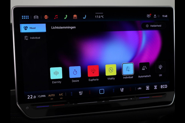 Volkswagen Passat Variant 1.5 eHybrid R-Line Edition 204 PK | Navigatie | Camera | wegklapbare trekhaak | elektrische klep | verlengde garantie