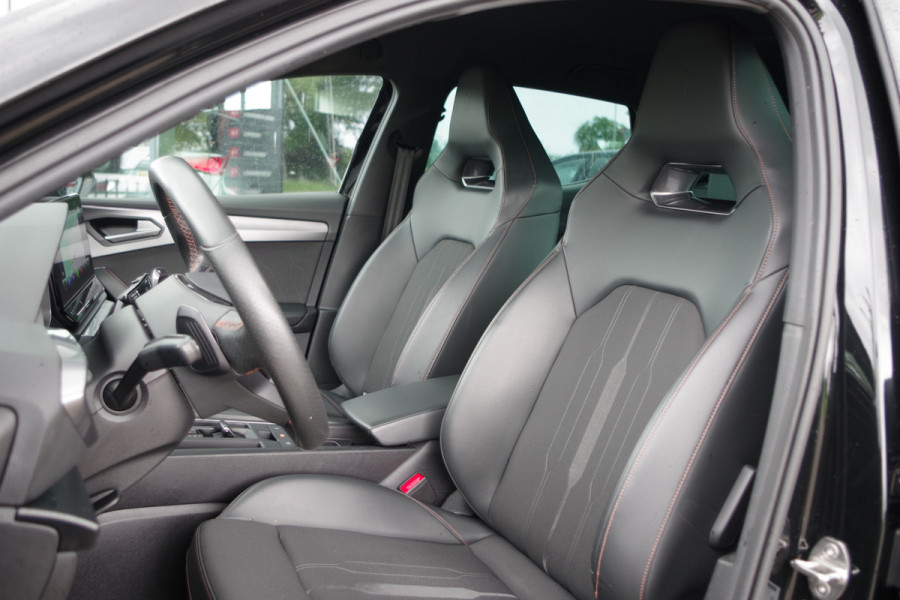 CUPRA Leon 1.4 e-Hybrid VZ 245 PK, Adap. Cruise Control, Matrix-LED, Stuur- & Stoelverwarming