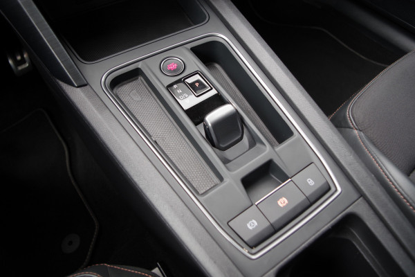 CUPRA Leon 1.4 e-Hybrid VZ 245 PK, Adap. Cruise Control, Matrix-LED, Stuur- & Stoelverwarming