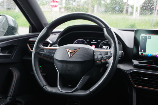 CUPRA Leon 1.4 e-Hybrid VZ 245 PK, Adap. Cruise Control, Matrix-LED, Stuur- & Stoelverwarming