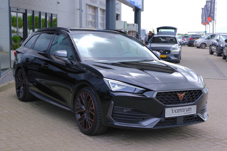 CUPRA Leon Sportstourer 1.4 e-Hybrid 245 PK VZ Copper Edition, Trekhaak, Stuur- & Stoelverwarming, Adap. Cruise Control, Matrix-LED