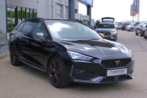 CUPRA Leon Sportstourer 1.4 e-Hybrid 245 PK VZ Copper Edition, Trekhaak, Stuur- & Stoelverwarming, Adap. Cruise Control, Matrix-LED
