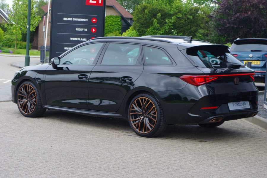 CUPRA Leon Sportstourer 1.4 e-Hybrid 245 PK VZ Copper Edition, Trekhaak, Stuur- & Stoelverwarming, Adap. Cruise Control, Matrix-LED