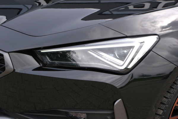 CUPRA Leon Sportstourer 1.4 e-Hybrid 245 PK VZ Copper Edition, Trekhaak, Stuur- & Stoelverwarming, Adap. Cruise Control, Matrix-LED