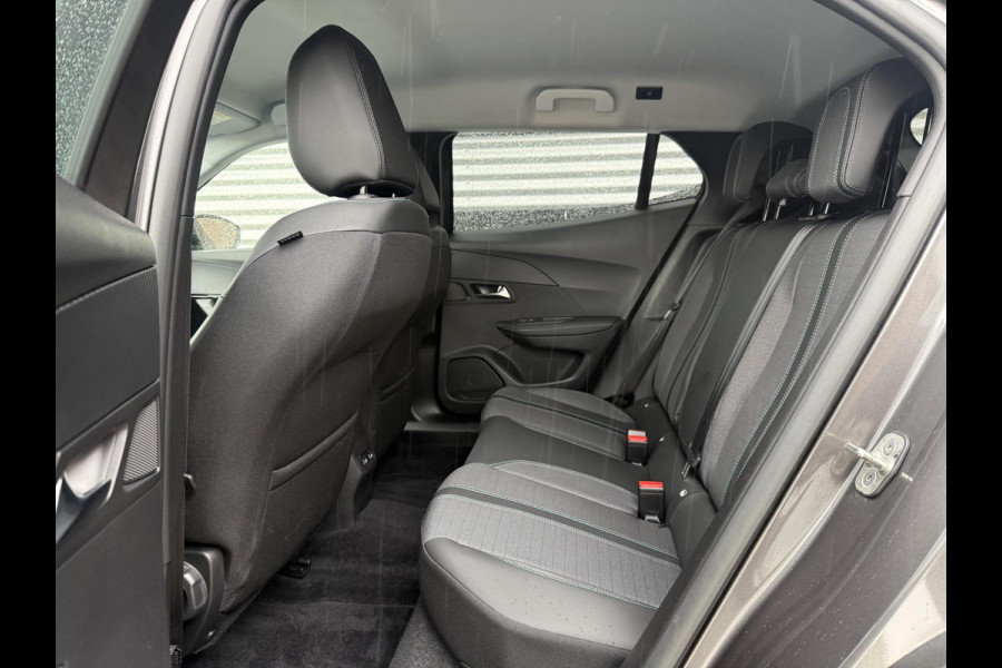 Peugeot 2008 1.2 PureTech Allure Pack 2e Eigenaar|Navi|360 Camera|Stoelverwarming|i-Cockpit|Clima|Cruise|Dealer Onderhouden|Carplay|APK tot 01-2028