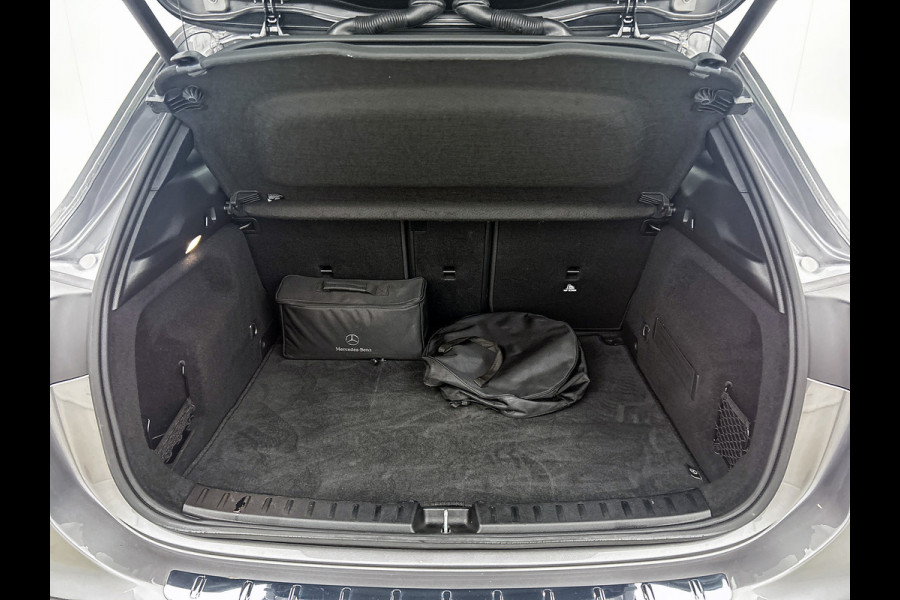 Mercedes-Benz GLA 250 e Progressive | Achteruitrijcamera | Sfeerverlichting | Navigatie | EASY PACK achterklep | Inclusief 24 maanden Mercedes-Benz Certified garantie voor Europa.
