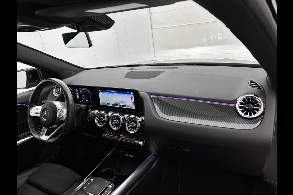 Mercedes-Benz GLA 250 e AMG Plug-In Hybride | Panoramadak | Trekhaak | Sfeerverlichting | Keyless Go | Parkeerpakket met Camera | Inclusief 24 maanden Mercedes-Benz Certified garantie voor Europa.