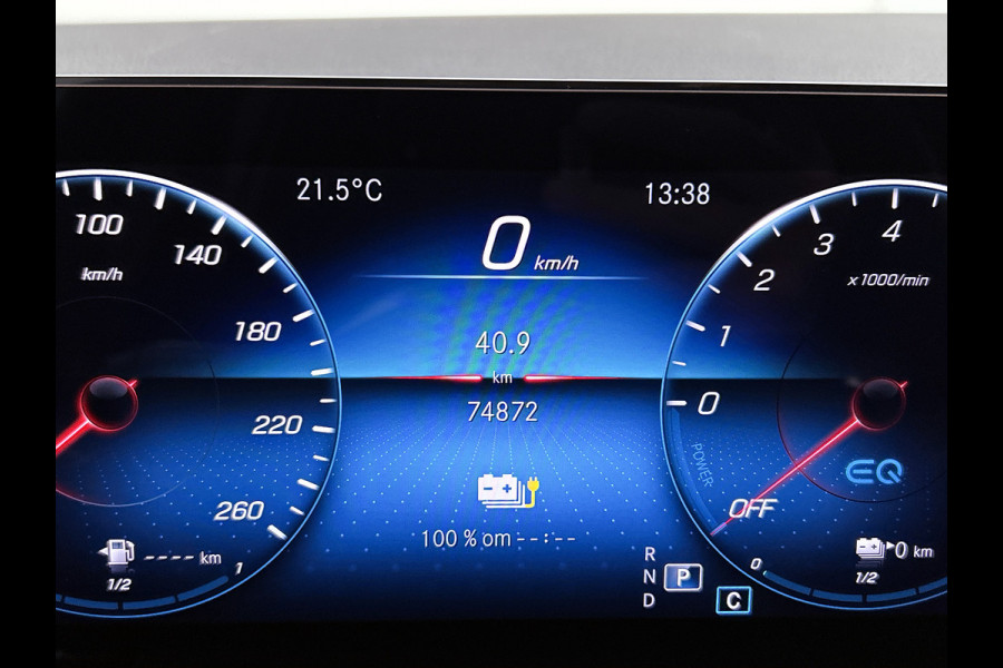 Mercedes-Benz GLA 250 e AMG Plug-In Hybride | Panoramadak | Trekhaak | Sfeerverlichting | Keyless Go | Parkeerpakket met Camera | Inclusief 24 maanden Mercedes-Benz Certified garantie voor Europa.