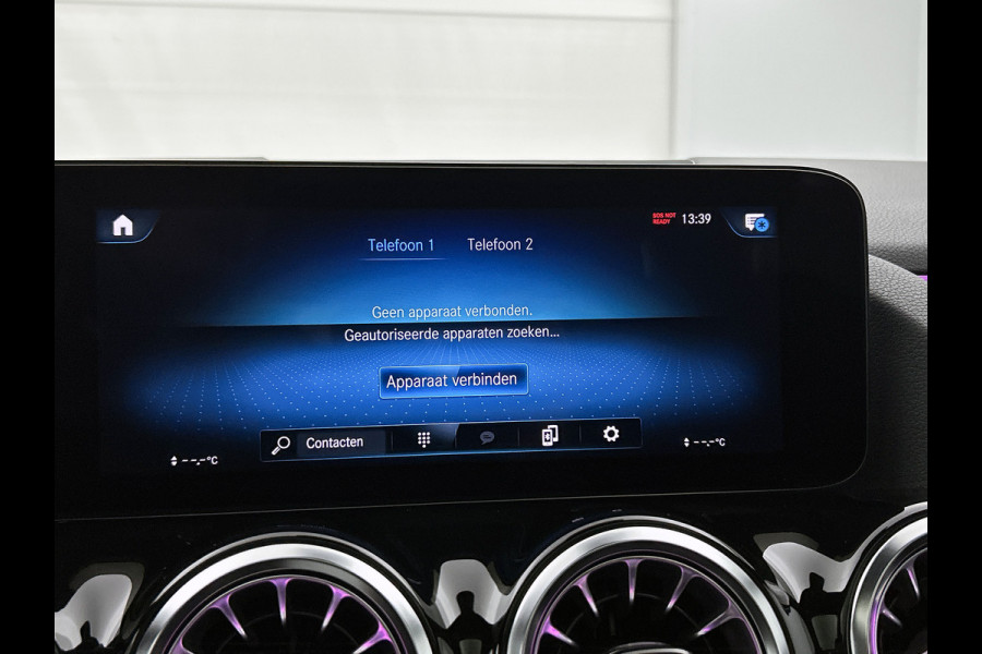 Mercedes-Benz GLA 250 e AMG Plug-In Hybride | Panoramadak | Trekhaak | Sfeerverlichting | Keyless Go | Parkeerpakket met Camera | Inclusief 24 maanden Mercedes-Benz Certified garantie voor Europa.