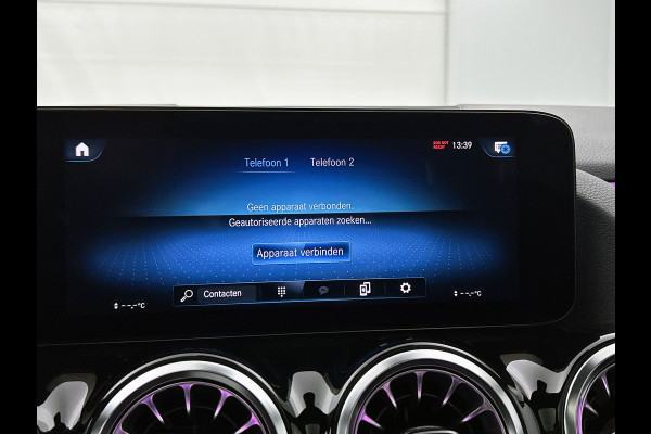 Mercedes-Benz GLA 250 e AMG Plug-In Hybride | Panoramadak | Trekhaak | Sfeerverlichting | Keyless Go | Parkeerpakket met Camera | Inclusief 24 maanden Mercedes-Benz Certified garantie voor Europa.