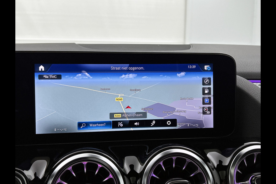 Mercedes-Benz GLA 250 e AMG Plug-In Hybride | Panoramadak | Trekhaak | Sfeerverlichting | Keyless Go | Parkeerpakket met Camera | Inclusief 24 maanden Mercedes-Benz Certified garantie voor Europa.