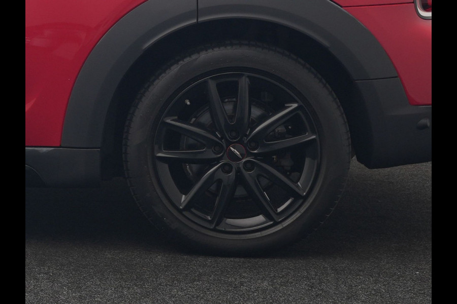 MINI Countryman Cooper S E ALL4 FACELIFT JCW PHEV 220pk Dealer O.H | Panodak | JCW Alcantara Sportstoelen Verwarmd | Head Up | Camera | Apple Carplay | Sfeerverlichting | Keyless | Virtual | Navigatie | DAB | Plug In Hybrid