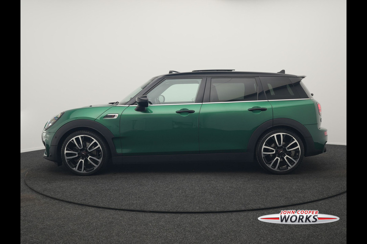 MINI Clubman 2.0 Cooper S John Cooper Works FACELIFT 179pk Dealer O.H | Panodak | Adaptive Cruise | Alcantara JCW Sportstoelen | Head Up | Harman Kardon | 19"L.M | Trekhaak Afn. | Camera | Keyless |