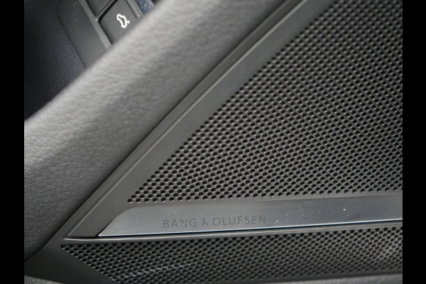 Audi A7 Sportback 50 TFSI e Quattro 2x S Line PHEV 299pk | Trekhaak Af Fabriek | Panodak | Head Up | Adaptive Cruise | Bang & Olufsen | 360 Camera | Alcantara Sportstoelen Memory & Verwarmd | Matrix LED | Stuur Verwarmd | Sfeerverlichting | Keyless | Plug In Hybrid |