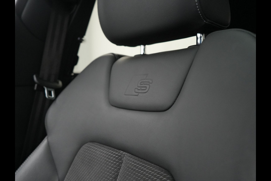 Audi A7 Sportback 50 TFSI e Quattro 2x S Line PHEV 299pk | Trekhaak Af Fabriek | Panodak | Head Up | Adaptive Cruise | Bang & Olufsen | 360 Camera | Alcantara Sportstoelen Memory & Verwarmd | Matrix LED | Stuur Verwarmd | Sfeerverlichting | Keyless | Plug In Hybrid |