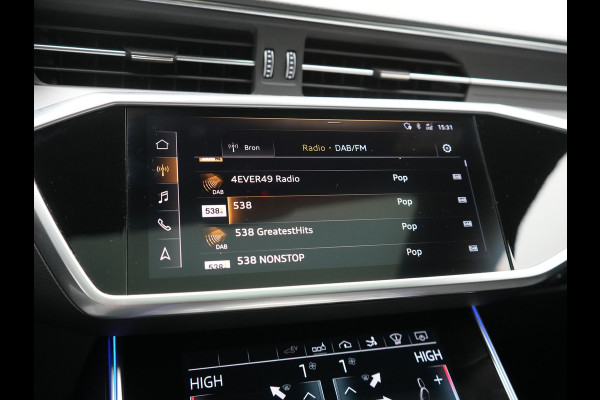 Audi A7 Sportback 50 TFSI e Quattro 2x S Line PHEV 299pk | Trekhaak Af Fabriek | Panodak | Head Up | Adaptive Cruise | Bang & Olufsen | 360 Camera | Alcantara Sportstoelen Memory & Verwarmd | Matrix LED | Stuur Verwarmd | Sfeerverlichting | Keyless | Plug In Hybrid |