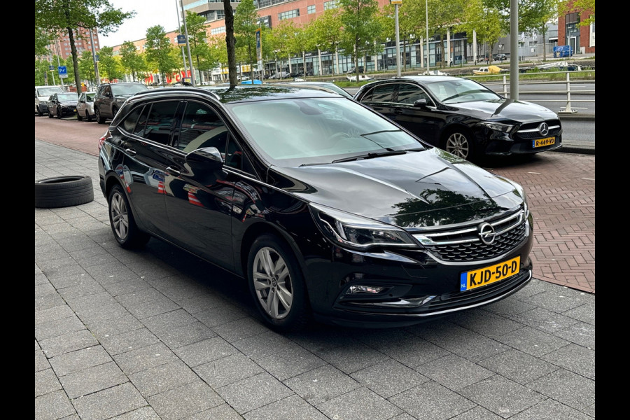 Opel Astra Sports Tourer 1.4 Business+ Automaat Airco Navi Camera Trekhaak
