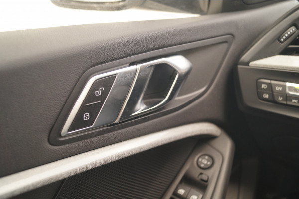 BMW 1-serie 118i Sportline Business Edition -PANO-ECC-CAM-PDC-