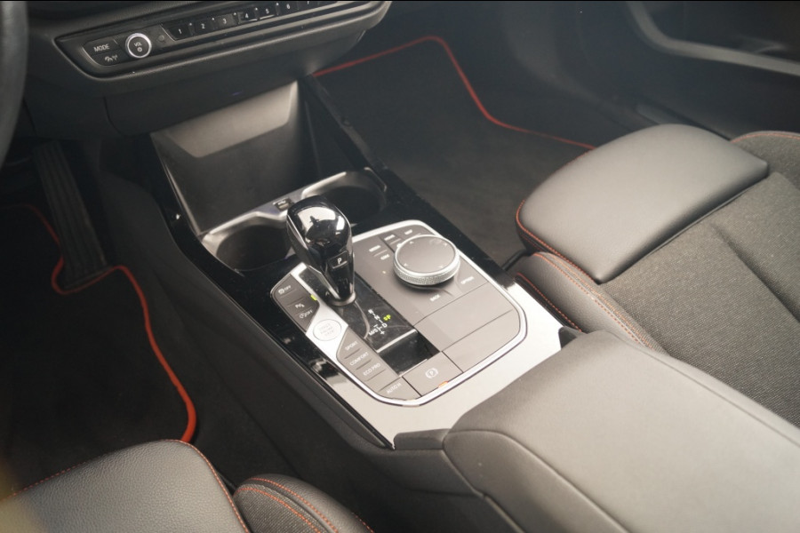 BMW 1-serie 118i Sportline Business Edition -PANO-ECC-CAM-PDC-