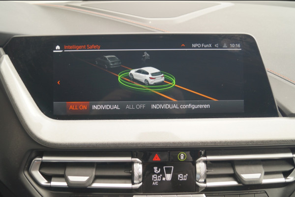 BMW 1-serie 118i Sportline Business Edition -PANO-ECC-CAM-PDC-