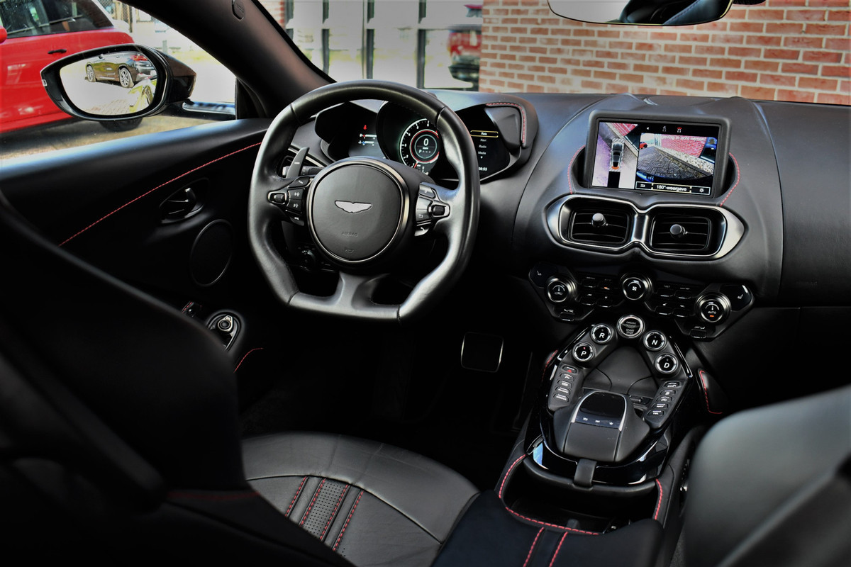 Aston Martin Vantage 4.0 V8 Carbon-ext | Ceramic-brakes | 26dkm