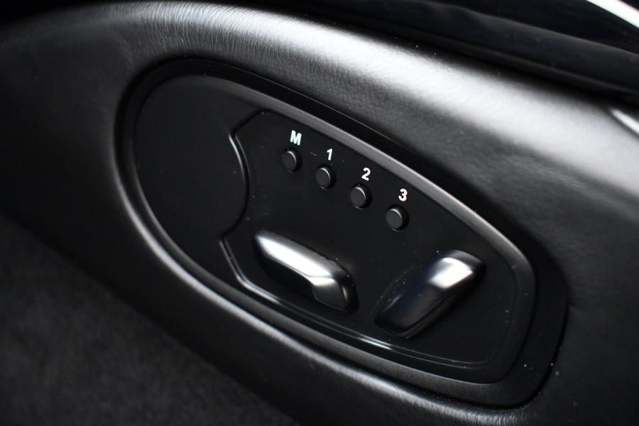 Aston Martin Vantage 4.0 V8 Carbon-ext | Ceramic-brakes | 26dkm
