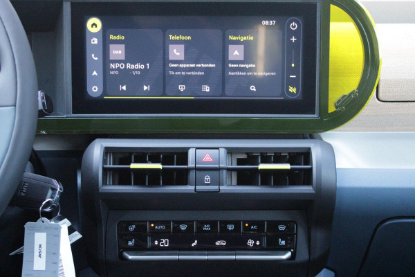 Fiat Grande Panda 1.2 110PK Hybrid LA PRIMA | WINTERPACK: STOEL/STUUR/VOORRUIT VERWARMING | DRAADLOZE APPLE CARPLAY/ANDROID AUTO | NAVIGATIE | ACHTERUITRIJCAMERA | PARKEERSENSOREN VOOR + ACHTER | DRAADLOZE TELEFOONLADER | LED KOPLAMPEN | CLIMATE CONTROL | 17" LICHTMETALEN VELGEN | PRIVACY GLASS | ACHTERSPOILER | CRUISE CONTROL |