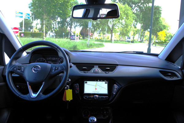 Opel Corsa 1.4 Edition, Navigatie, Cruise Control, Airco, Bluetooth