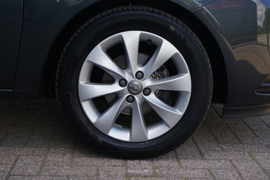 Opel Corsa 1.4 Edition, Navigatie, Cruise Control, Airco, Bluetooth