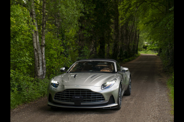 Aston Martin DB12 Volante 4.0 V8 | Bowers & Wilkins