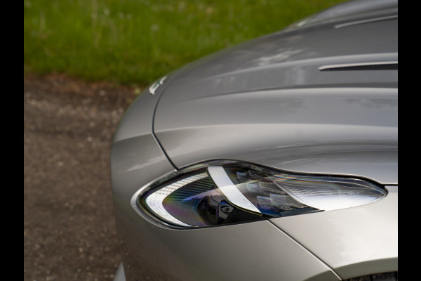 Aston Martin DB12 Volante 4.0 V8 | Bowers & Wilkins
