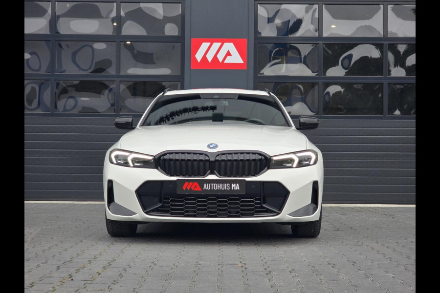 BMW 3 Serie Touring 330e M-Sport Premium Select|Panoramadak|Headup|Memorystoelen|Camera|Carplay|Cruise|Sfeerverlichting