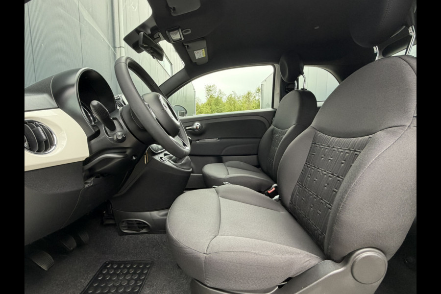 Fiat 500 1.0 Hybrid Dolcevita | PDC achter | Apple carplay/Android Auto | Cruise control | DAB+ | Airco automatisch