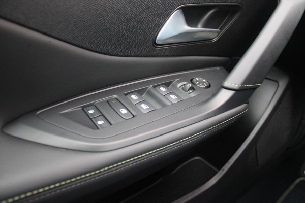 Peugeot 408 1.2 Hybrid 145PK AUTOMAAT GT | 360° CAMERA | DODEHOEK DETECTIE | KEYLESS ENTRY/START | ADAPTIVE CRUISE CONTROL | NAVIGATIE | DRAADLOZE APPLE CARPLAY/ANDROID AUTO | PARKEERSENSOREN VOOR + ACHTER | LED MATRIX KOPLAMPEN | 18" LICHTMETALEN VELGEN | ELEKTRISCH BEDIENBARE ACHTERKLEP | CLIMATE CONTROL | STUUR VERWARMING |