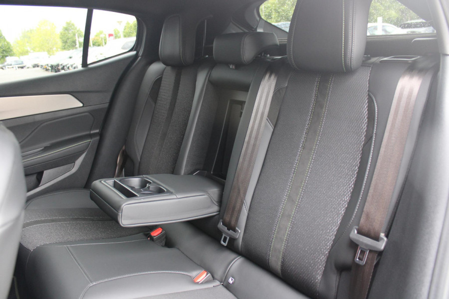 Peugeot 408 1.2 Hybrid 145PK AUTOMAAT GT | 360° CAMERA | DODEHOEK DETECTIE | KEYLESS ENTRY/START | ADAPTIVE CRUISE CONTROL | NAVIGATIE | DRAADLOZE APPLE CARPLAY/ANDROID AUTO | PARKEERSENSOREN VOOR + ACHTER | LED MATRIX KOPLAMPEN | 18" LICHTMETALEN VELGEN | ELEKTRISCH BEDIENBARE ACHTERKLEP | CLIMATE CONTROL | STUUR VERWARMING |
