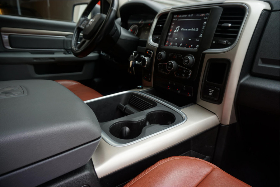 Dodge Ram 1500 5.7 V8 HEMI 4WD | BLACK OPTIC | Classic | 300L LPG | APPLE CARPLAY | Stoel- stuurverwarming | Navigatie | Pano-dak |