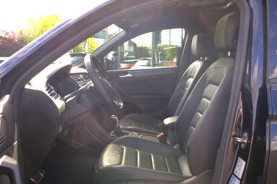 Volkswagen Tiguan 1.4 TSI eHybrid 245 PK R-Line BNS+, Leder, Panoramadak, Trekhaak, Memory